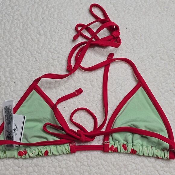 1305 NWT PINK by Frankies Bikinis Cape May Bikini Top Cherry Hearts Sz Small - Picture 3 of 5